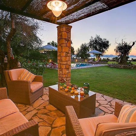 Cote Jardin Villa *